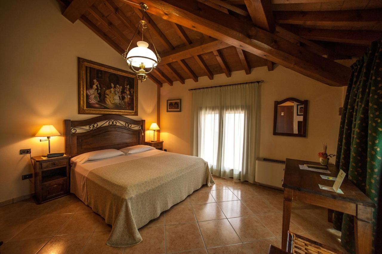 Hotel Corte Vecchia San Prospero Exterior photo